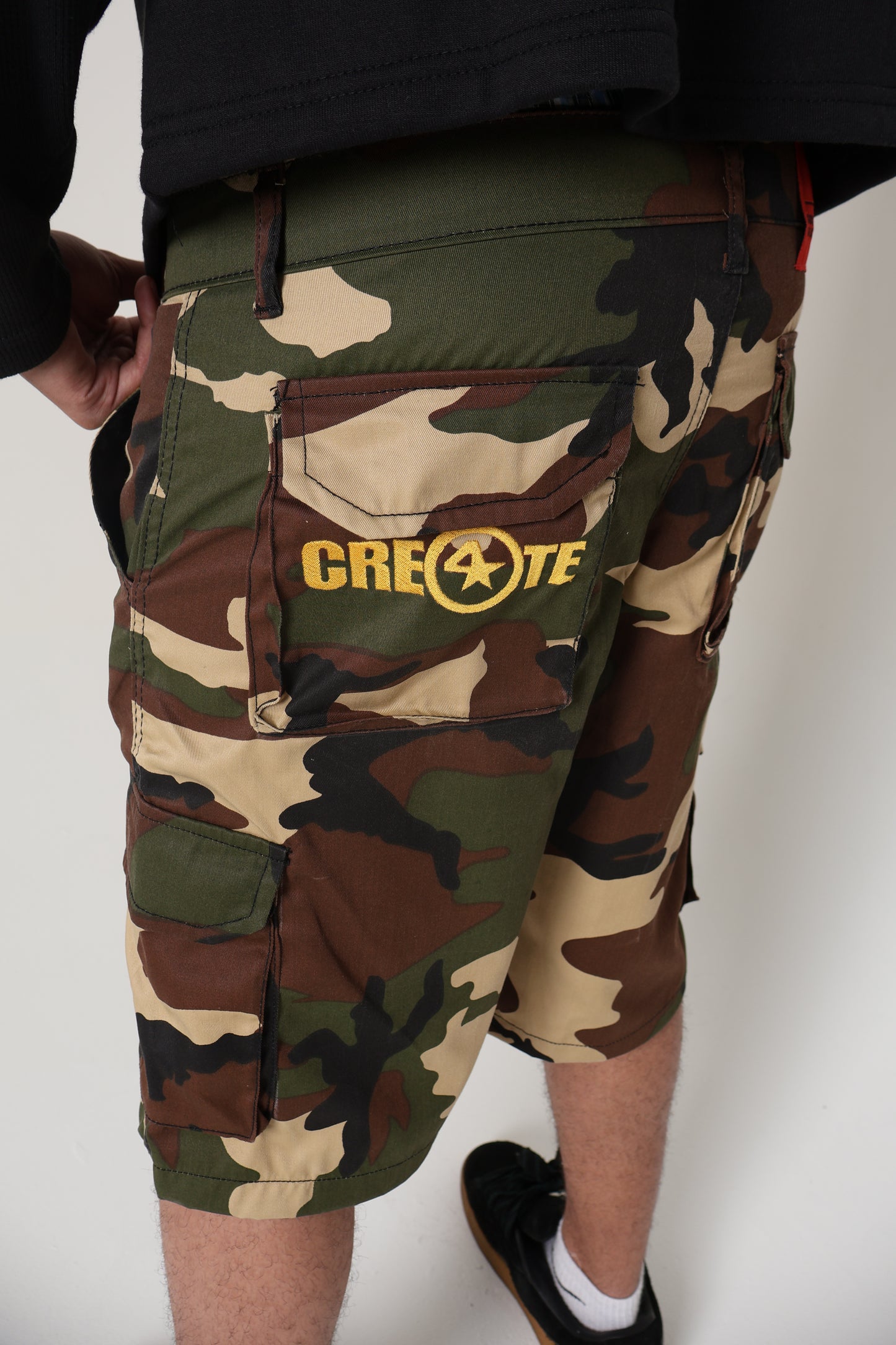 Camo CRE4TE cargos 🚦🩳