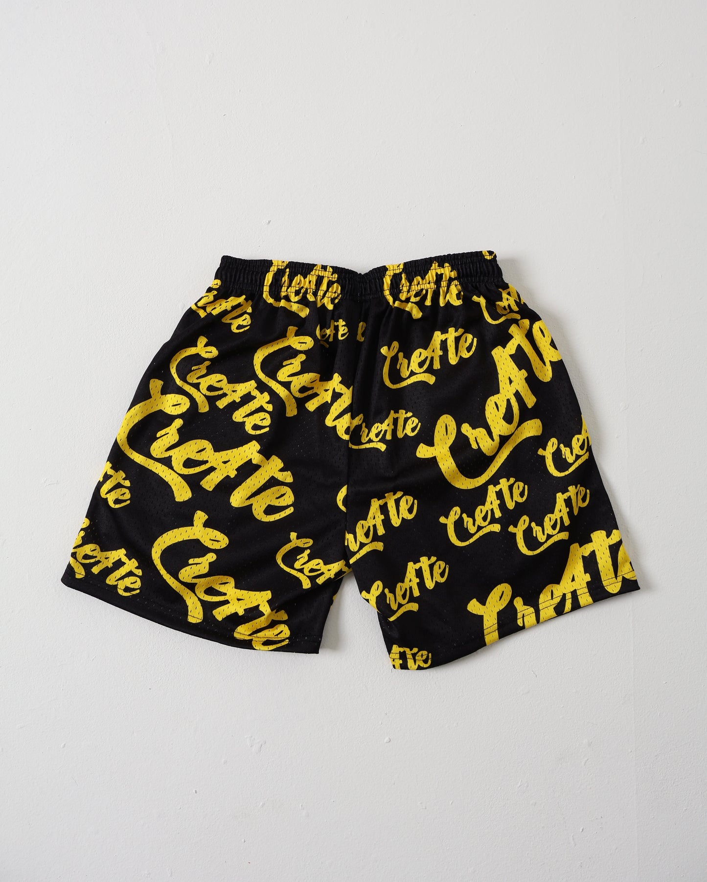 Black and yellow CRE4TE mesh shorts 🖤💛