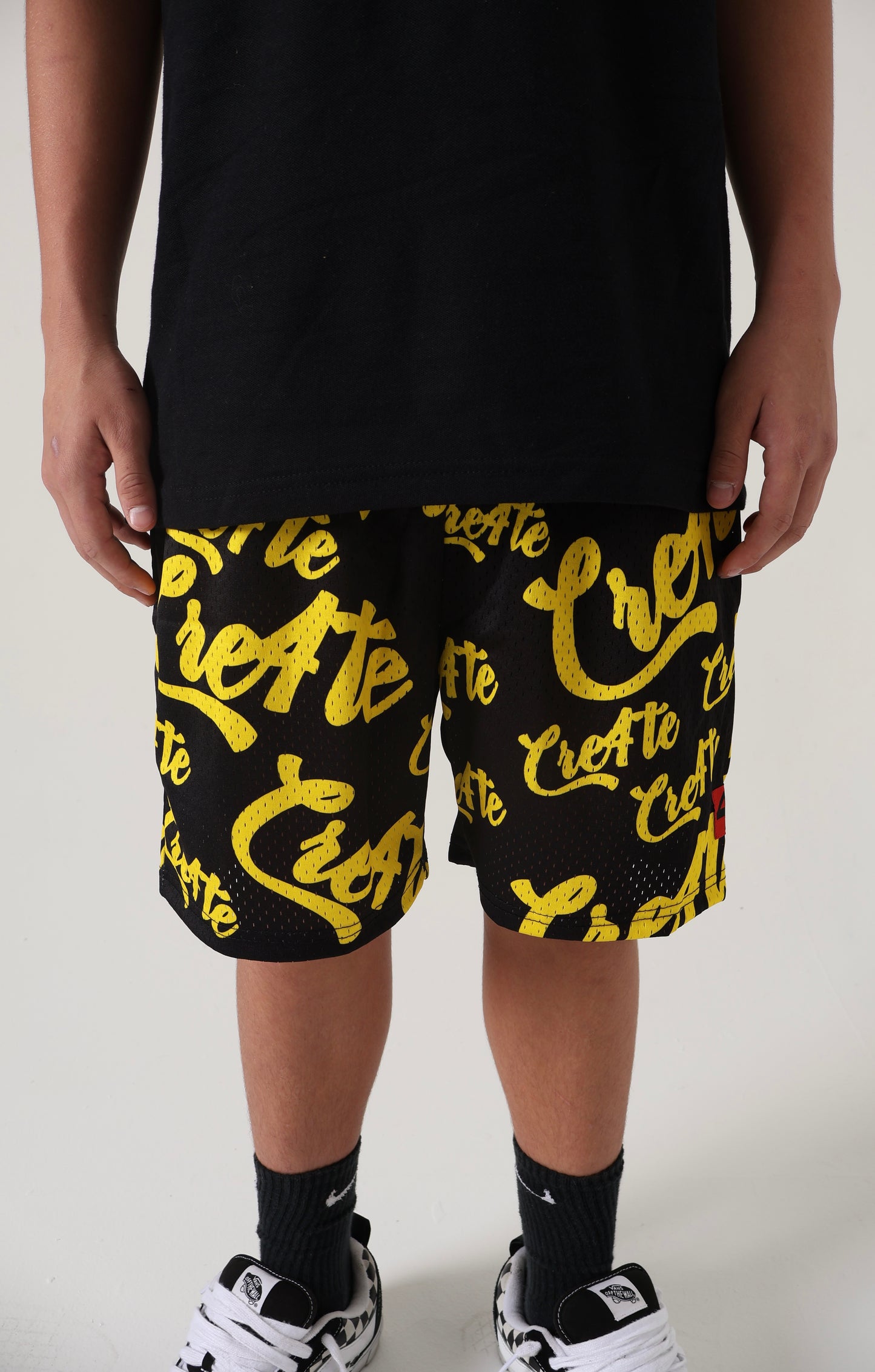Black and yellow CRE4TE mesh shorts 🖤💛