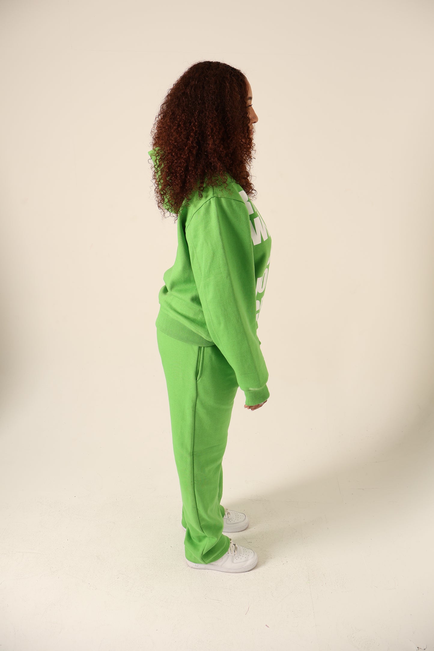 REMEMBER WHEN YOU SAID I WOULDN’T CRE4TE SWEATS 💚